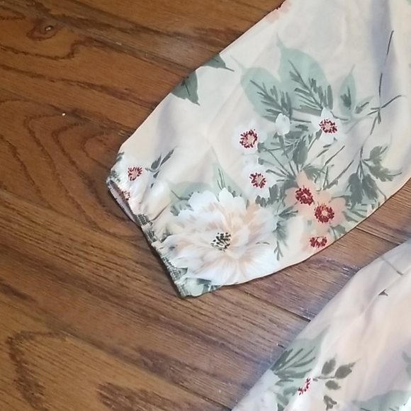 Romper - Picture 3 of 8